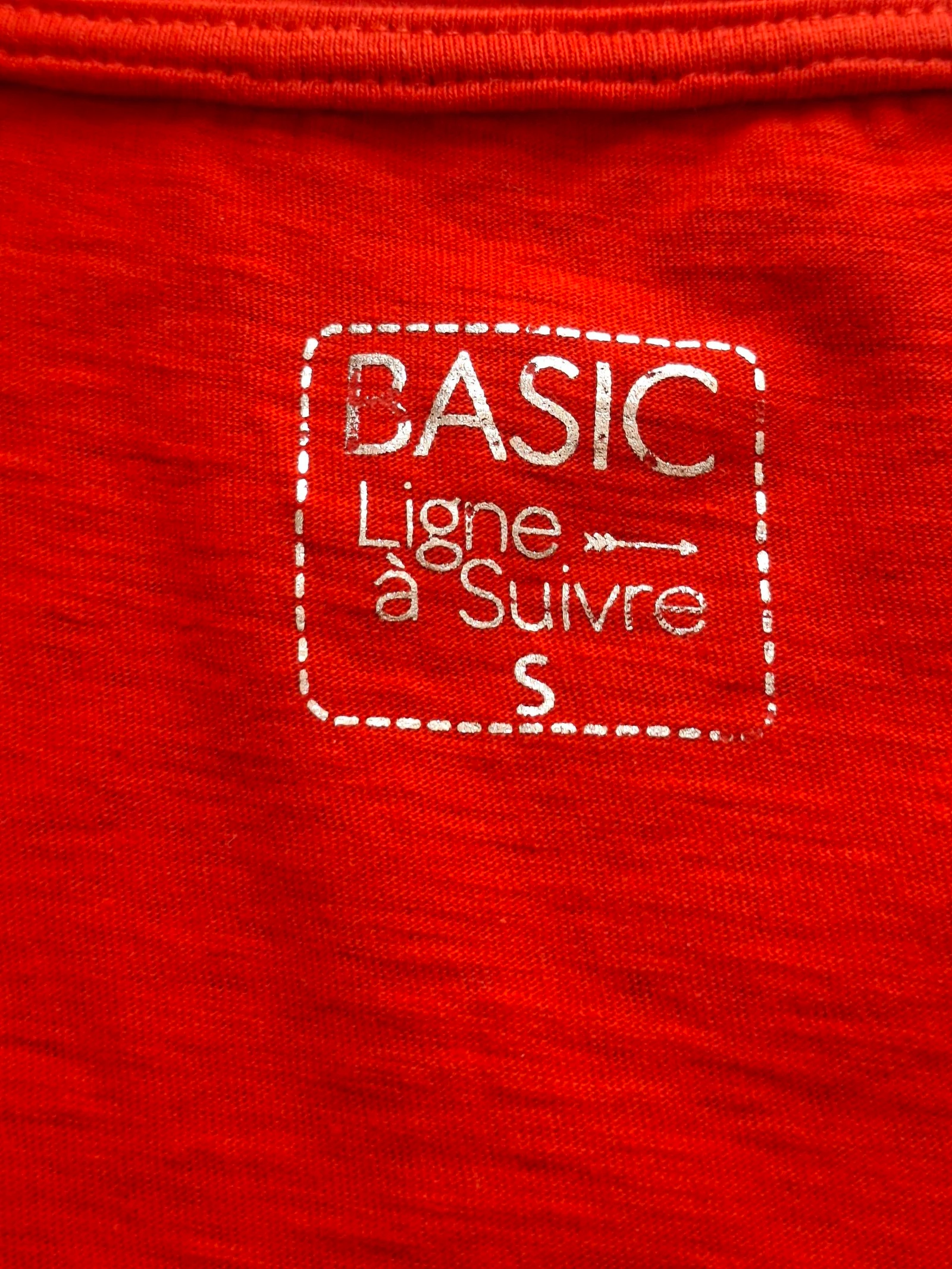 Camiseta roja Basic Ligne à Suivre Mujer S 100% Algodón Cuello en V Botones – photo 5